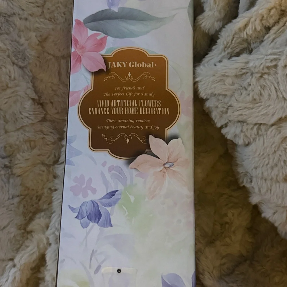 NWT JAKY-Global Baby's Breath Faux Flowers Fabric Cloth 12 Stem Bundle White